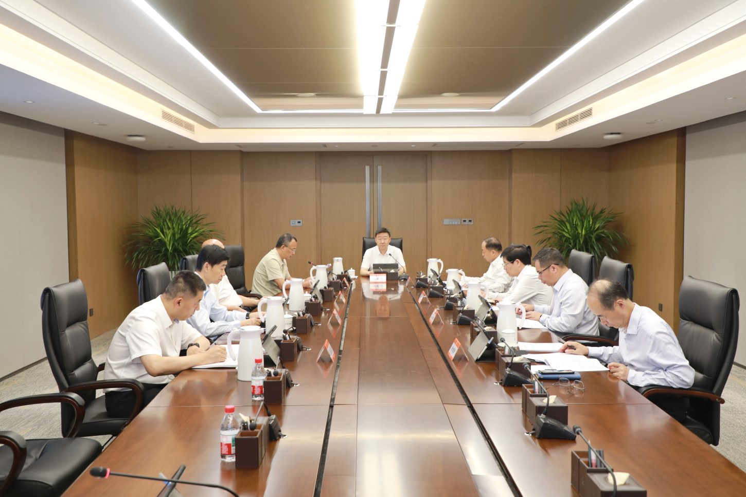 集團(tuán)黨委常委會(huì)召開(kāi)會(huì)議 傳達(dá)學(xué)習(xí)習(xí)近平總書(shū)記重要講話(huà)精神 研究有關(guān)事項(xiàng)