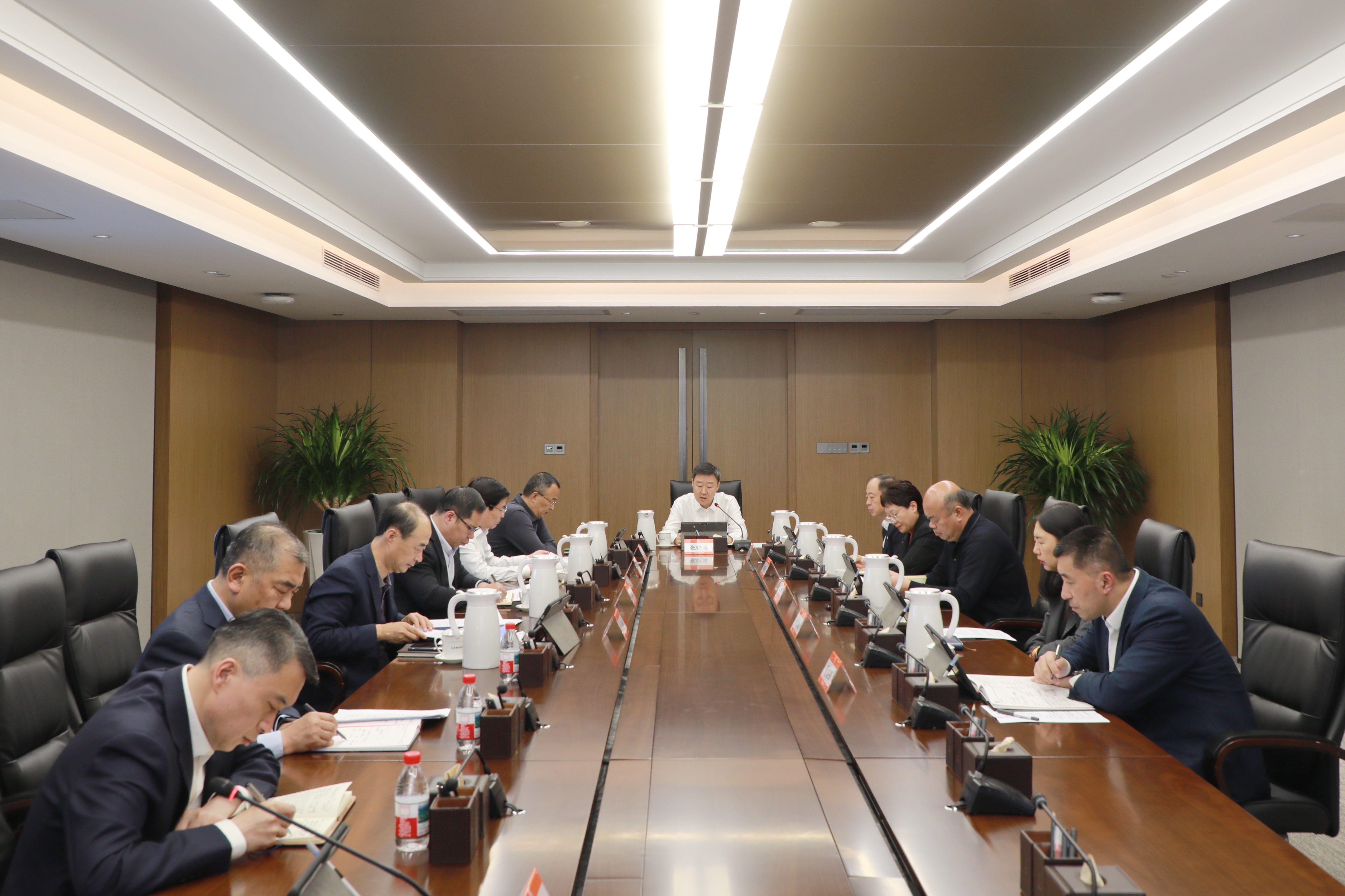 集團(tuán)黨委常委會召開會議 傳達(dá)學(xué)習(xí)習(xí)近平總書記重要講話精神 研究有關(guān)事項(xiàng)